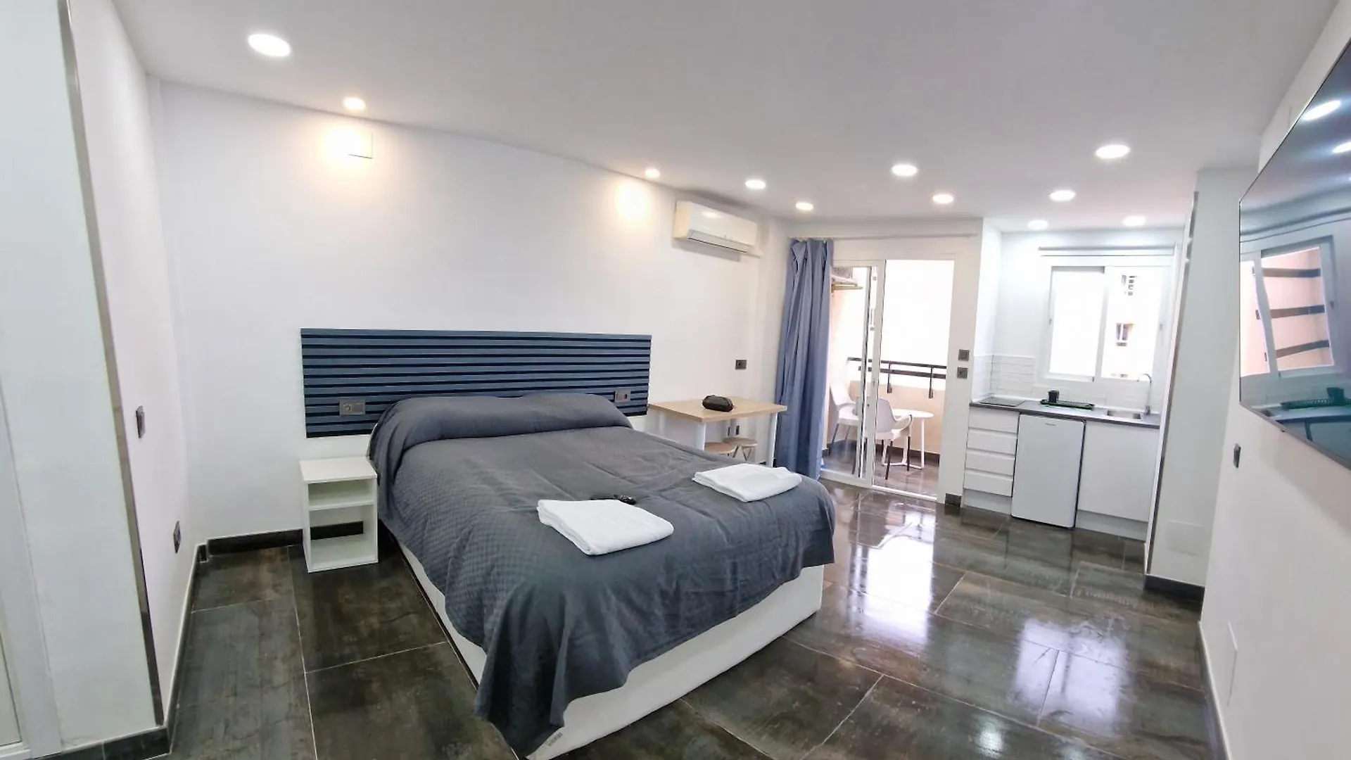 Estudio Recien Reformado En Hotel 1 Linea Playa Torremolinos 0*,