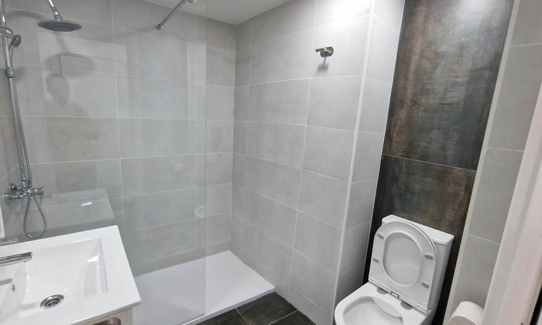 Estudio Recien Reformado En Hotel 1 Linea Playa Torremolinos Spain